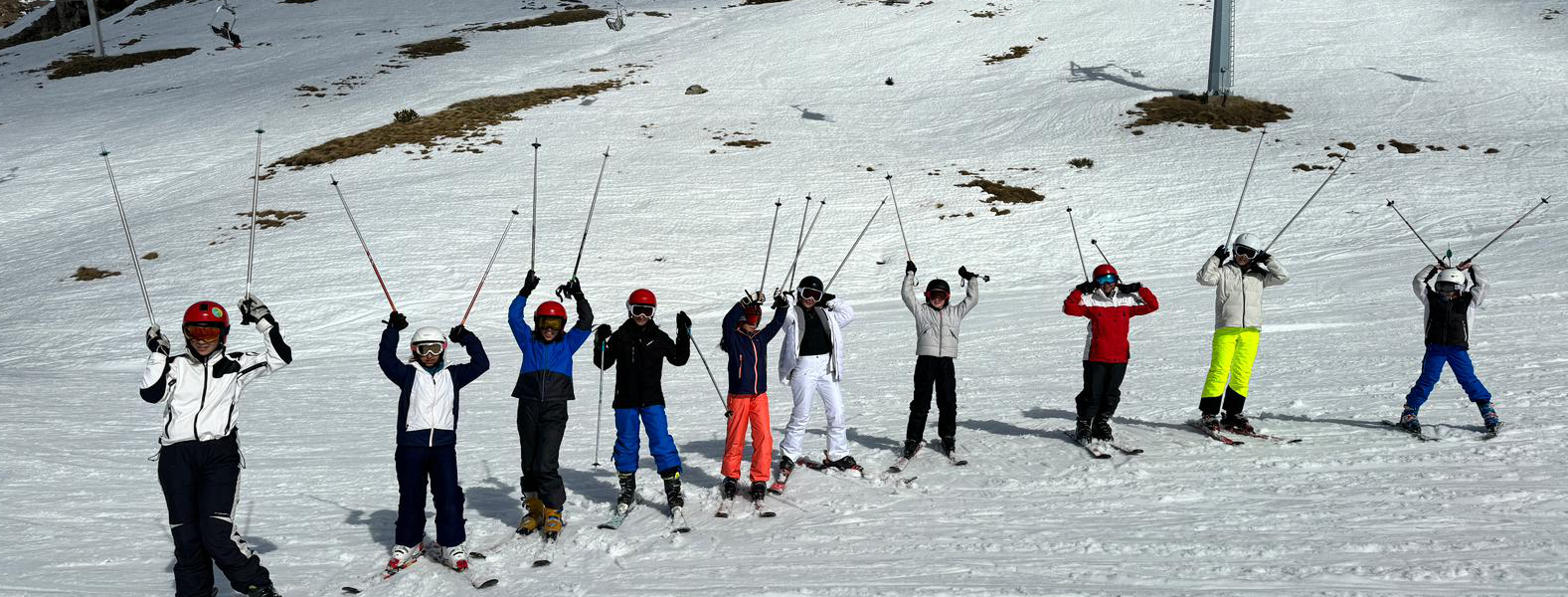 Equipo ski bastones arriba page header